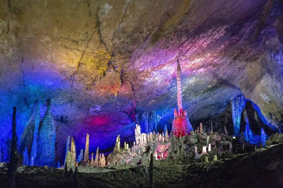 朝阳前进:“一站式”服务让群众更满意